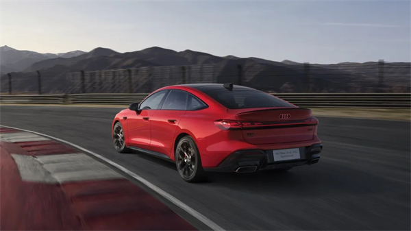 全新上汽奥迪A5L Sportback正式上市，限时臻享价25.99万元起